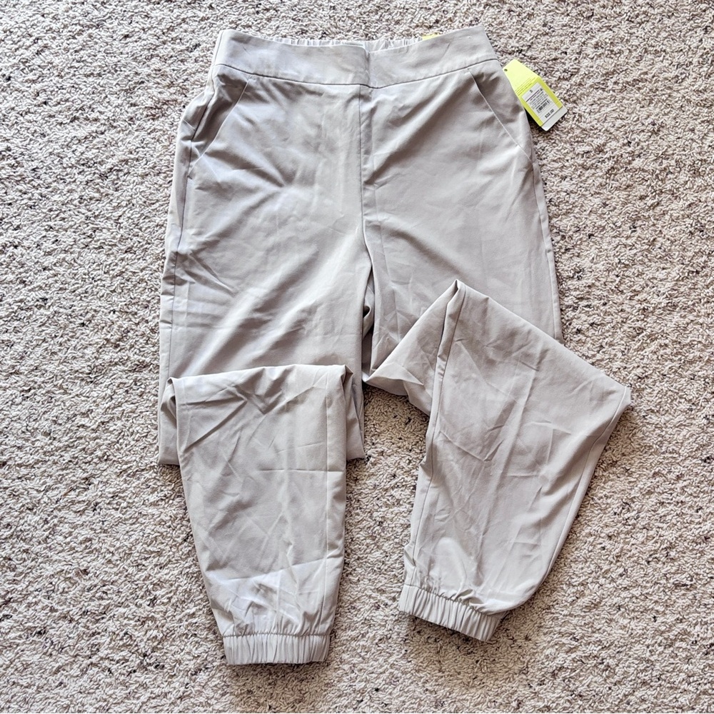 Activewear athleisure All in Motion Women's beige lined woven Joggers S, NWT